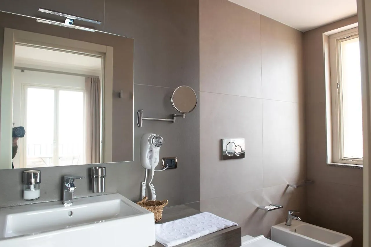 Torrevarata - Guest Rooms Santa Teresa Di Riva Gæstehus